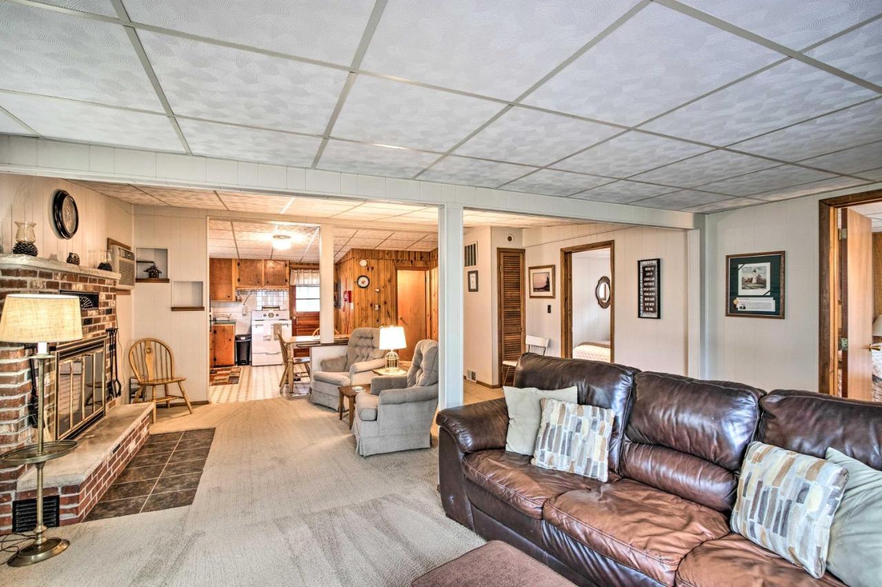 National City Cottage With Patio, Steps To Lake! Buitenkant foto