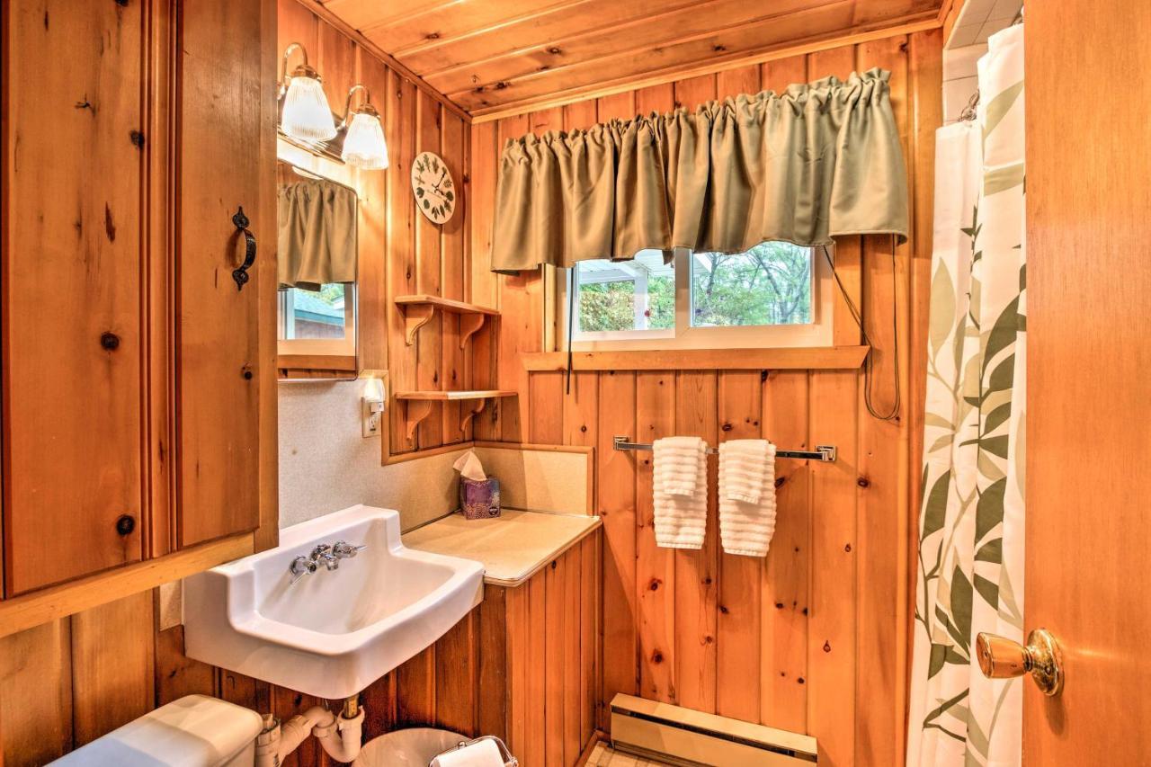 National City Cottage With Patio, Steps To Lake! Buitenkant foto