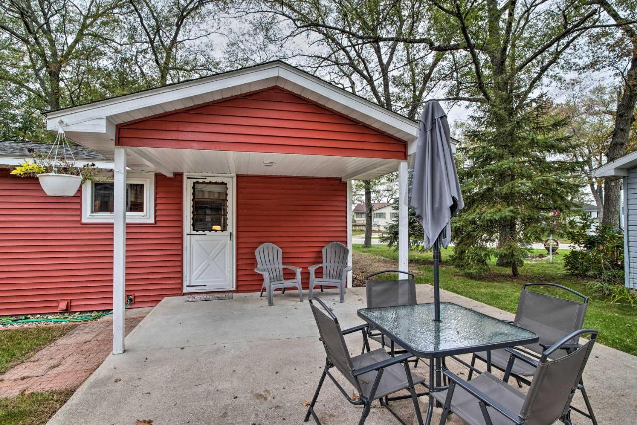 National City Cottage With Patio, Steps To Lake! Buitenkant foto