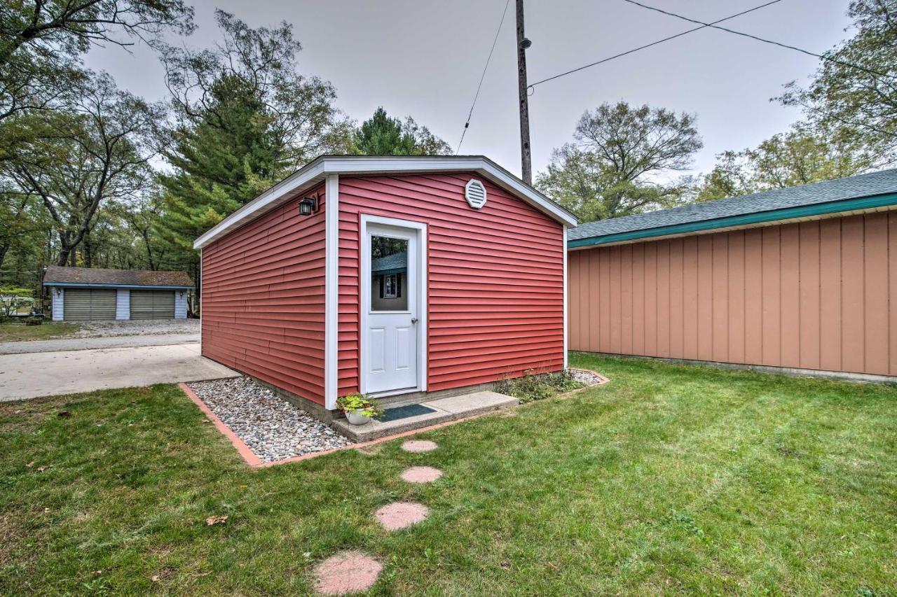National City Cottage With Patio, Steps To Lake! Buitenkant foto